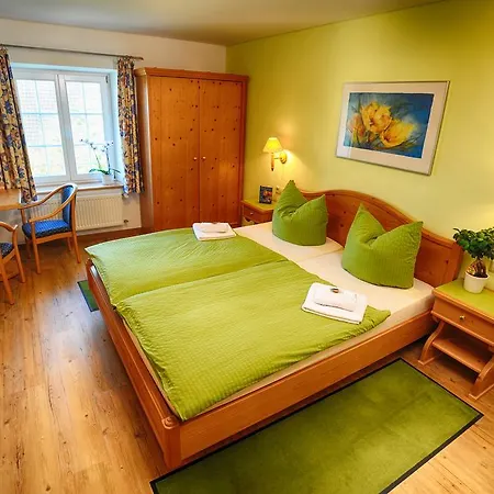 & Hirschen-stetten Гостевой дом Hohentengen am Hochrhein